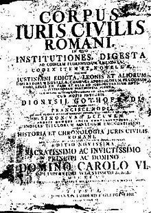 Manuscrito romano antiguo sobre leyes civiles