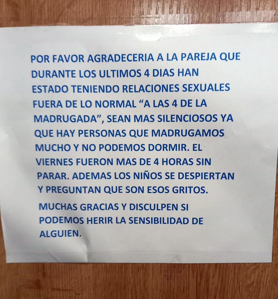 Cuántos años te puede reclamar la comunidad de vecinos 2 Vecinos molestos con carteles de reclamación