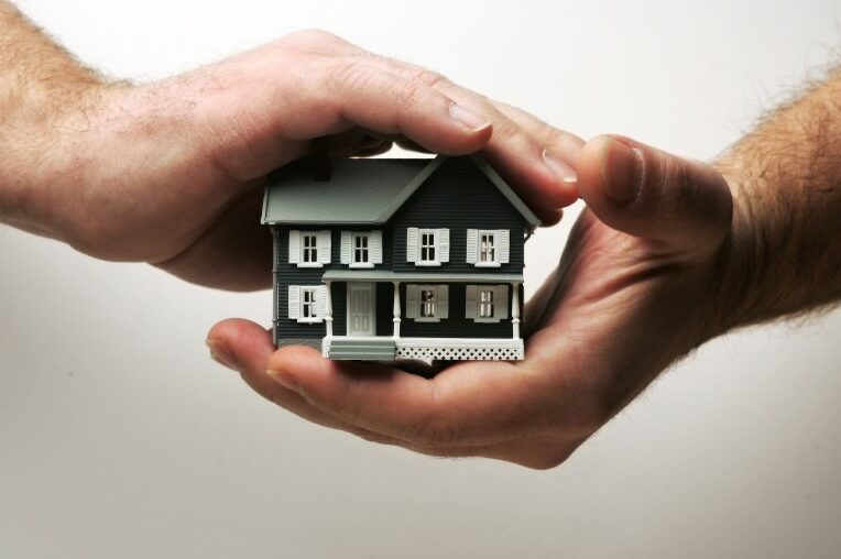 Protege tus bienes: Tipos de bienes embargables y no embargables 1 image asset protection embargable and non embargable assets