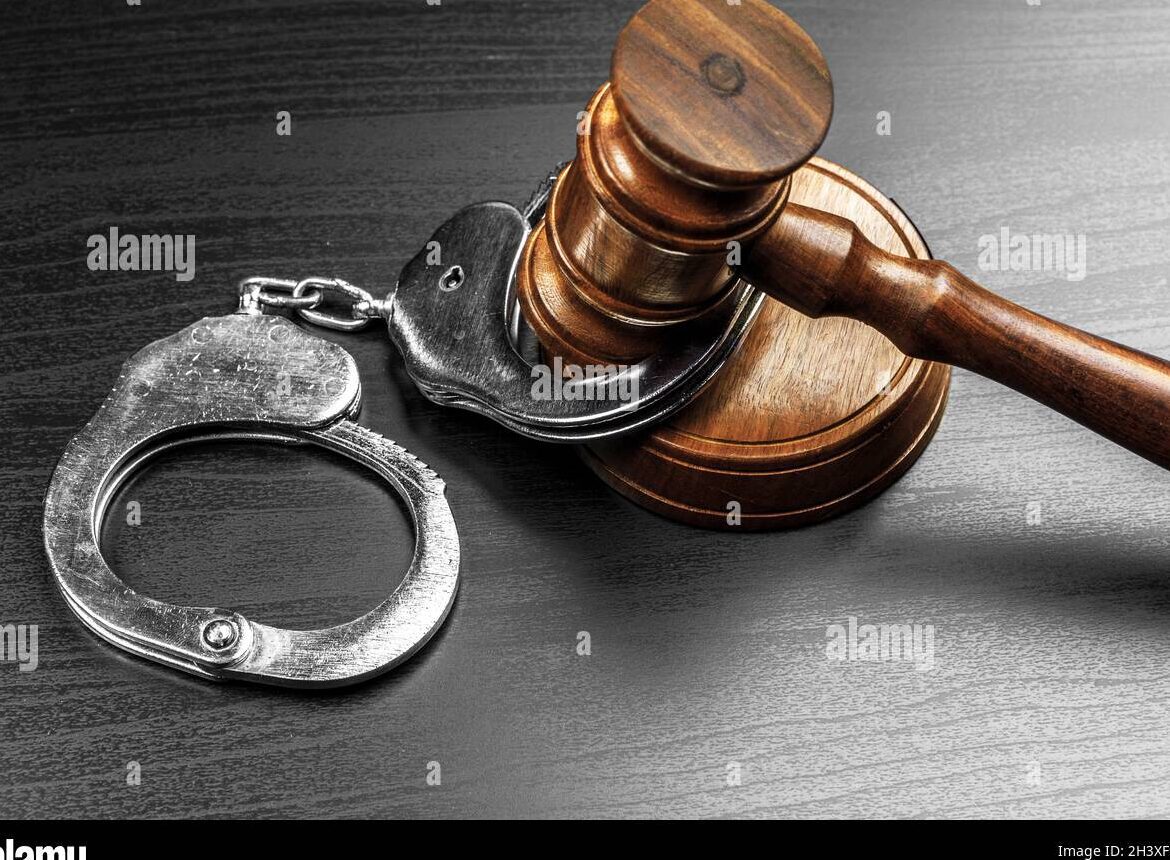 image handcuffs and gavel symbolizing punishment for homicide
